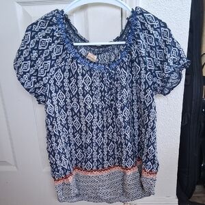 Faded Glory Blue and White Geometric Blouse
